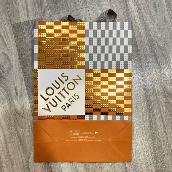 LOUIS VUITTON - Small Shopping Bag - 2022 Holiday Edition - Picture 2 of 4